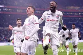 开云体云app登录入口-巴黎之旅歌词